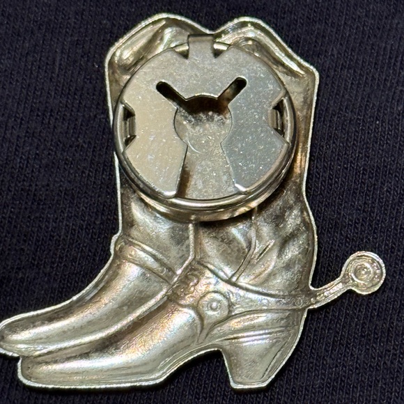 Southwestern 4 silver button covers - Picture 7 of 8